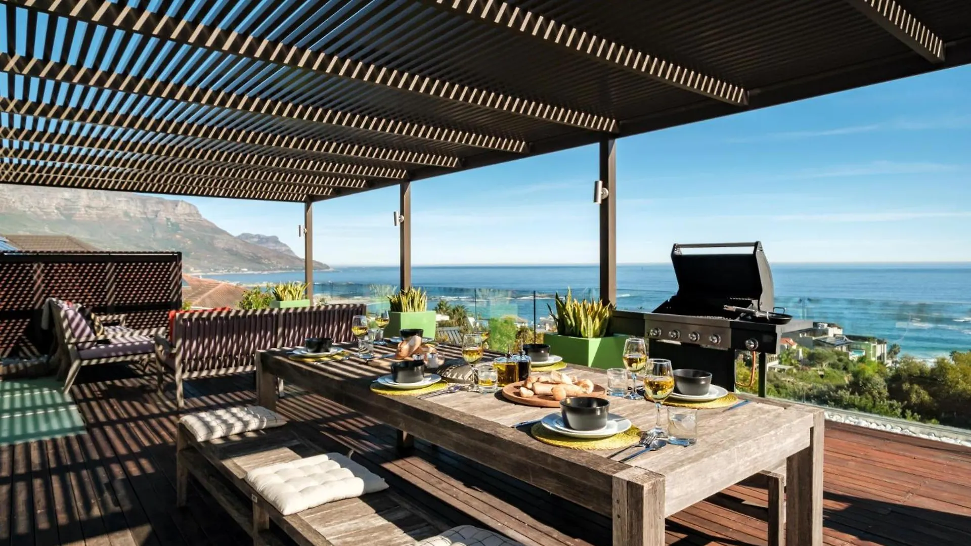 Sea View 3Bed Apt W Pool Near Beaches Glen Sunsets Le Cap 0*,  Afrique du Sud